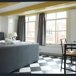 Bed & Breakfast Modern Canal House Loft - Center, Amsterdam